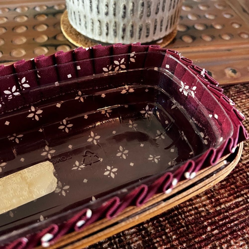 Longaberger 2000 Cracker Basket - Picture 9 of 12